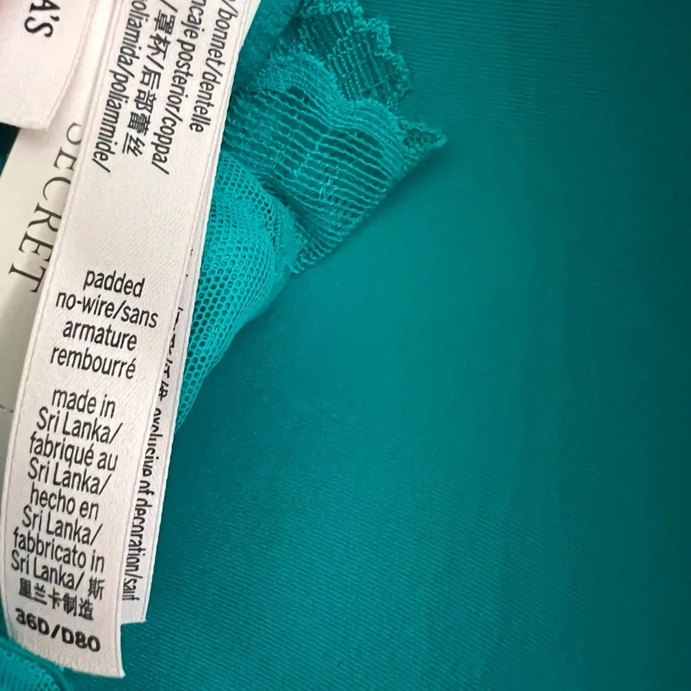 Victoria's Secret Turquoise Lace Bra